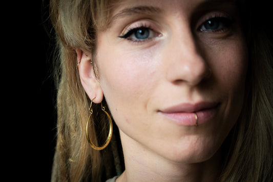 Structured Golden Hoops