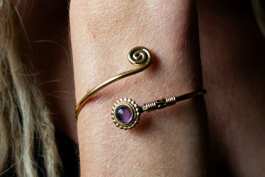 Spiral Gold Wire Bracelet with Gemstone Accent