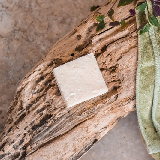 Raw Roots Velvet Bloom Nourishing Dreadlock Shampoo Bar 100 g