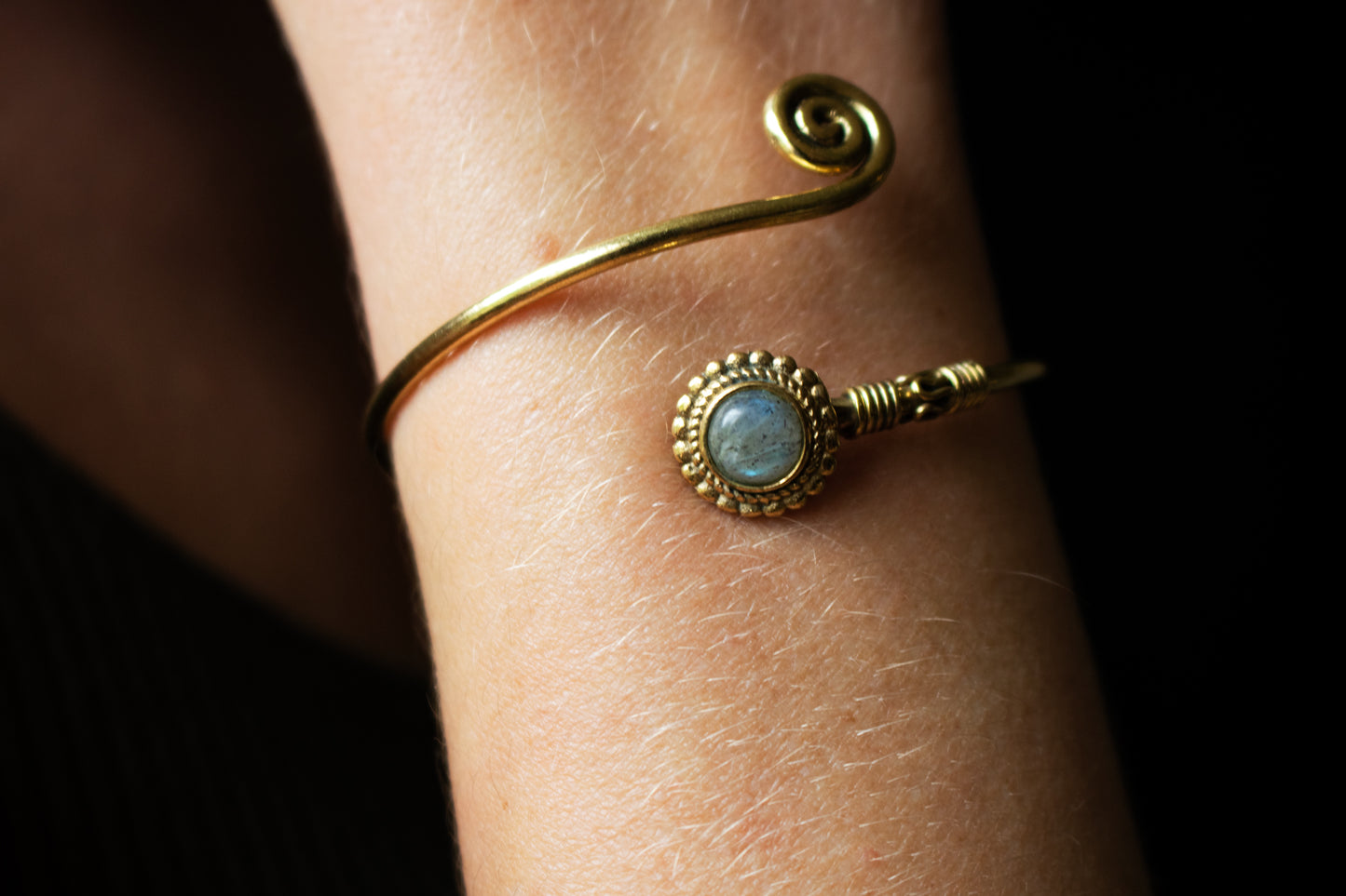 Spiral Gold Wire Bracelet with Gemstone Accent